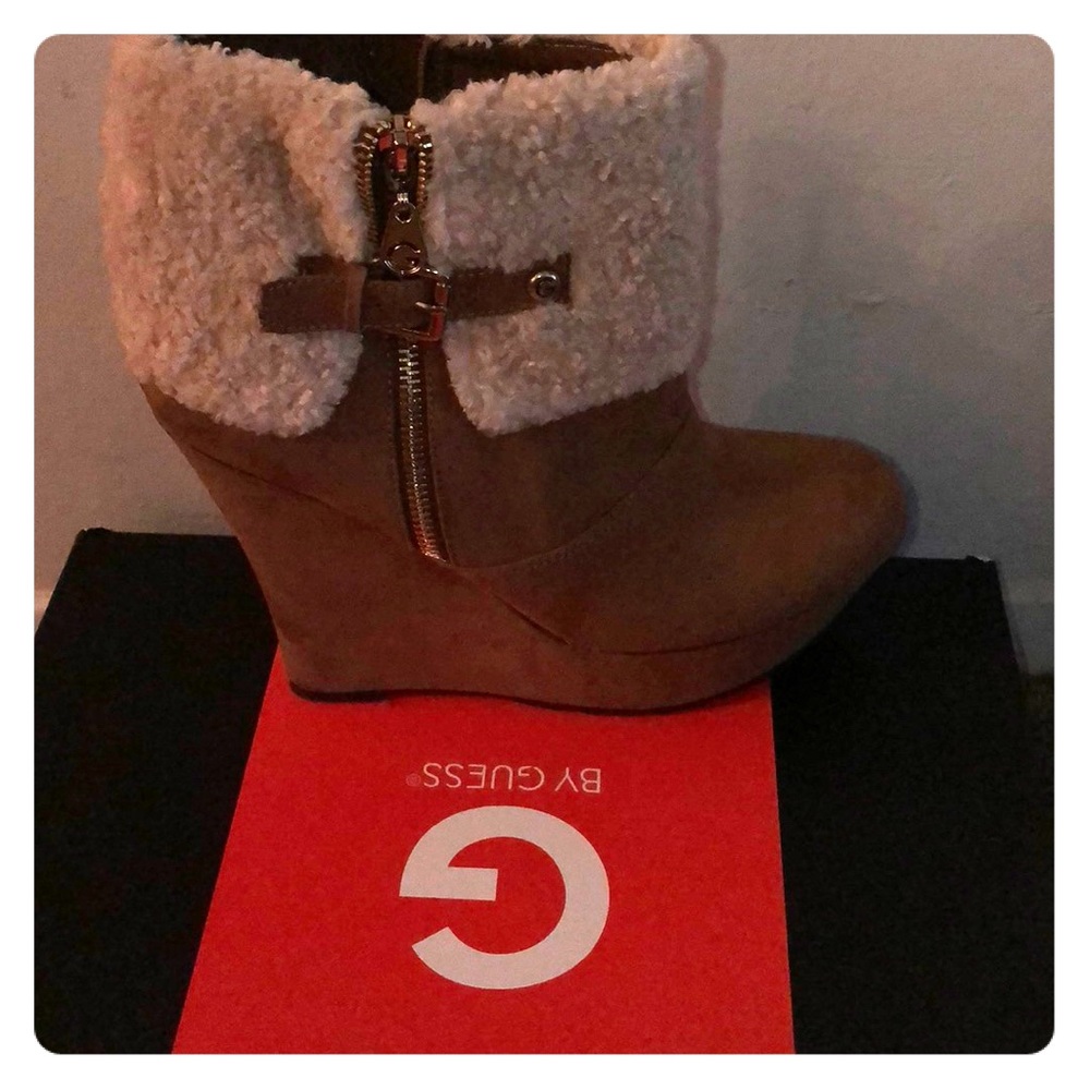 Suede guess ankle booties
